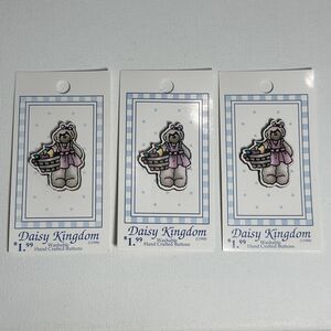 Mary Engelbreit Daisy Kingdom 2-Hole Buttons - 3 Cards Pink Bear (single) Vtg‎